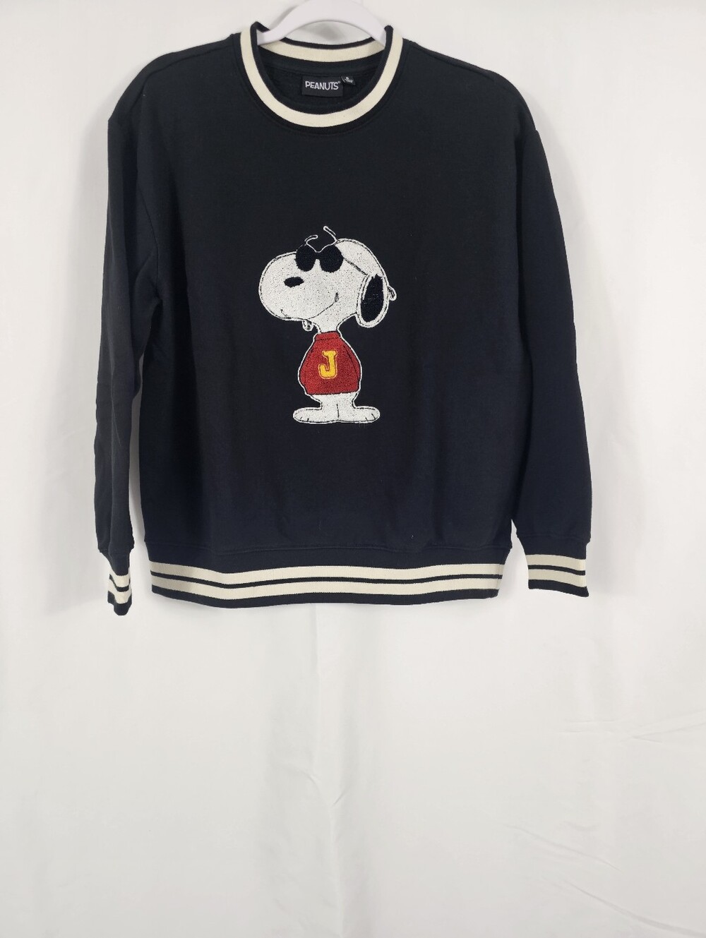 Peanuts Snoopy Crew Sweater in Black - Size S
